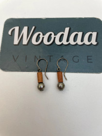 E423 Aarikka earrings