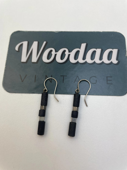 E435 Aarikkas earrings