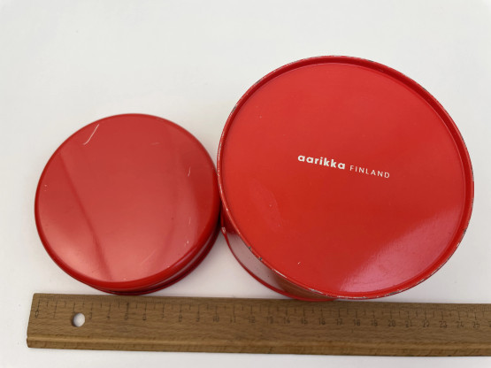 J67 Aarikkas Kukkaset tin can