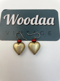 E461 Aarikkas heart earrings