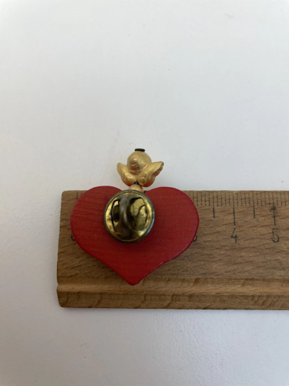 B441 Aarikkas heart brooch