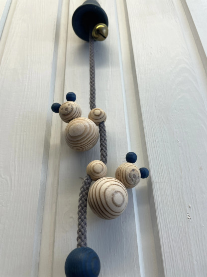 V133 Aarikka teddys and bell