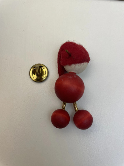 B437 Aarikka brooch, Christmas elf