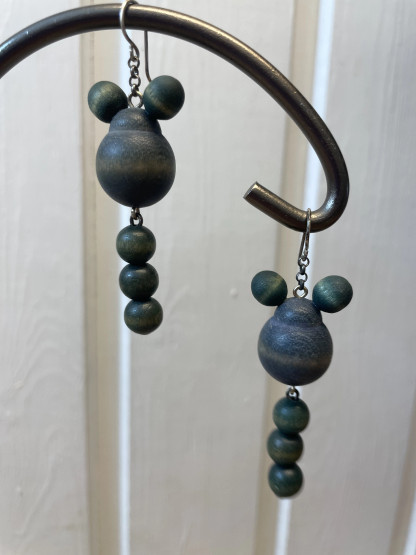 E415 Aarikkas Mikki earrings