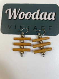 E395 Aarikkas earrings