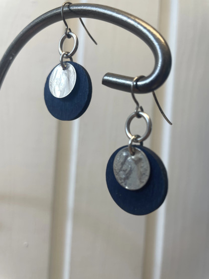 E427 Aarikka earrings, Loimu