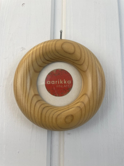 V130 Aarikkas photo frame