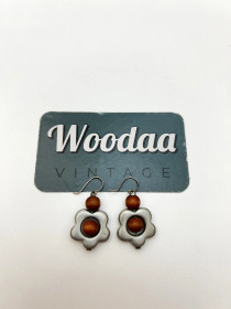 E406 Aarikka flower earrings