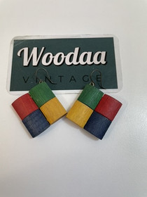 E390 Aarikkas Piazza earrings