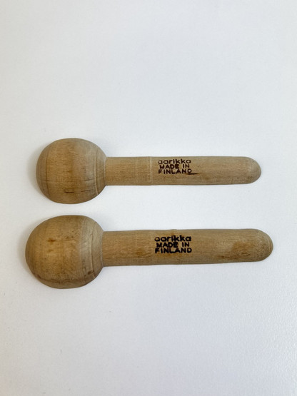 O71 Aarikan pienet puulusikat 2 kpl
