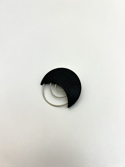 B423 Aarikka Jami Brooch