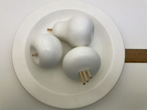 T44 Aarikka fruit arrangement