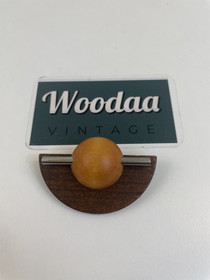 B342 Aarikan Lady rintaneula