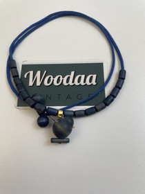 K413 Aarikan lintu kaulakoru