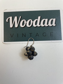 x55 Aarikan pariton korvakoru