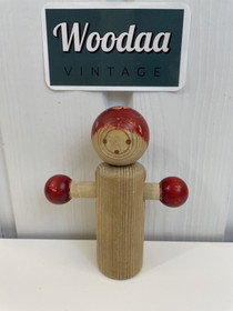 I77 Aarikan vanha lelu, Nakuttaja