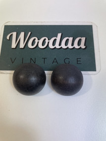 E354 Aarikan clip earrings, Pastilli