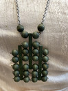 K451 Iberon vihreä kaulakoru