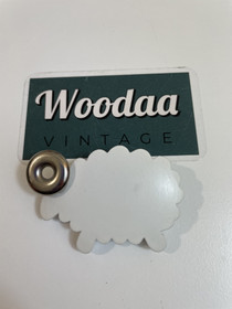 B374 Aarikkas ram brooch