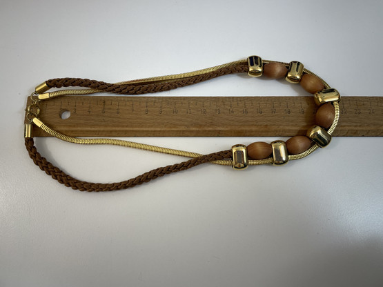 K481 Aarikan kaulakoru