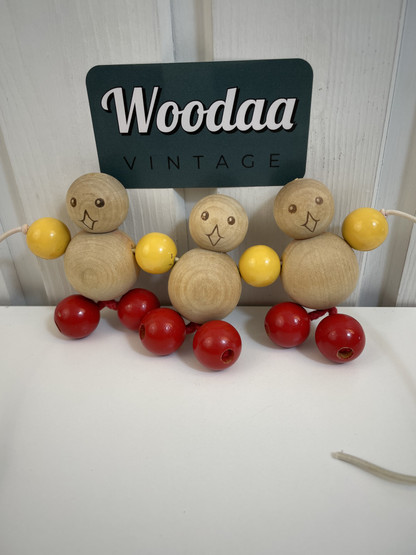 I85 Aarikan vauvan lelu, 3 tipua