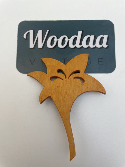 B416 Aarikka brooch, Lootus