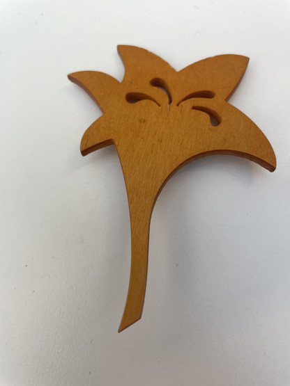 B416 Aarikka brooch, Lootus