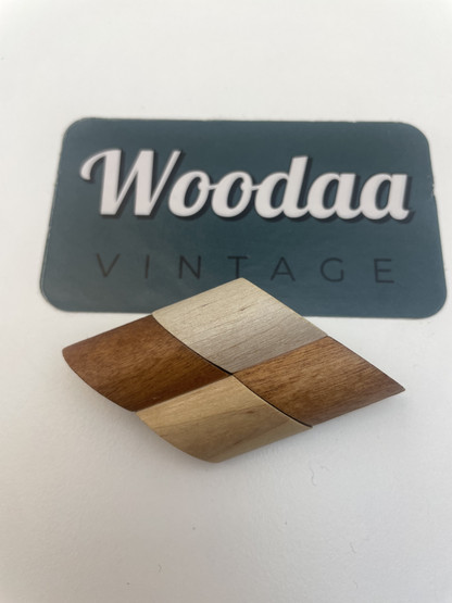 B419 Aarikka Piazza Brooch 