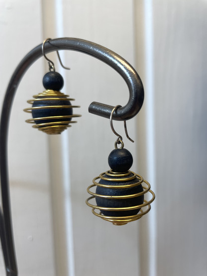 E414 Aarikka Tango earrings