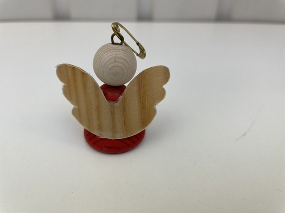 B442 Aarikkas angel brooch