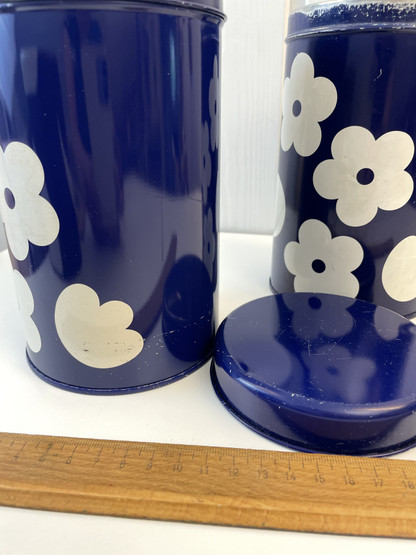 J48 Aarikkas Kukkaset tin can, 2 pcs