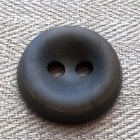 Keskiruskea takinnappi, 27 mm