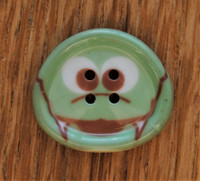 Vihreä liskonappi, 20 mm