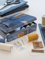 Gütermann Denim lankarasia: 12 väriä, 5 neulaa ja 3 merkkiä