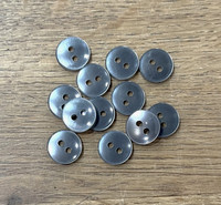 Harmaa paidannappi, 12 mm