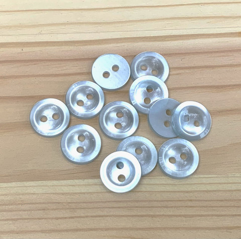 Vaaleansininen paidannappi, 12 mm