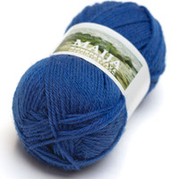 Maija, 210 kirkkaan sininen