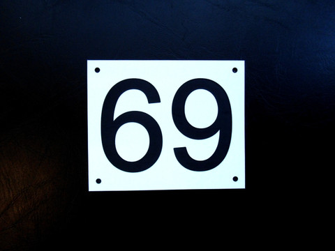 Numerokyltti kaksi numeroa