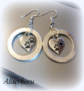 4333 Alise Design Korvarenkaat tassu