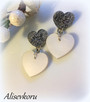 4525 Alise Design Helmiäis / glitter tuplasydän korvakorut 