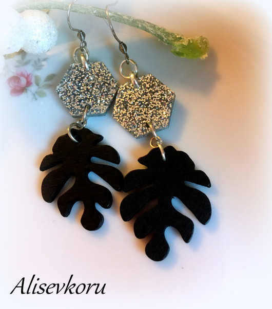4698 Alise Design Lehti / glitter korvakorut
