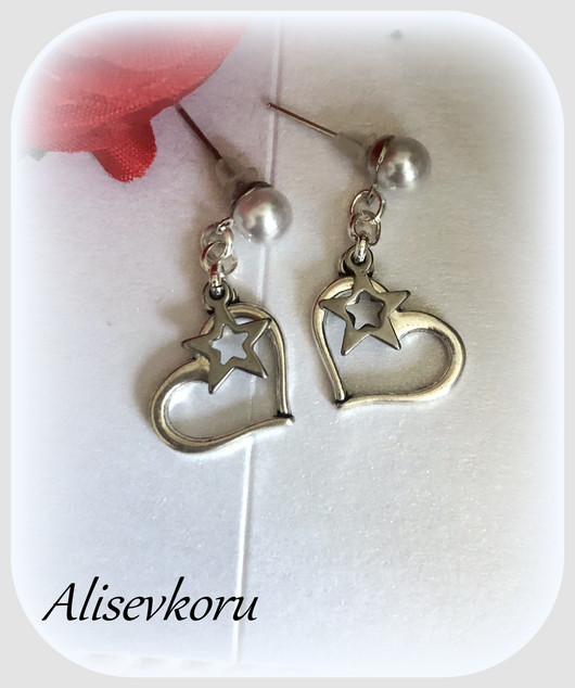 4876 Alise Design Tähtisydän korvakorut