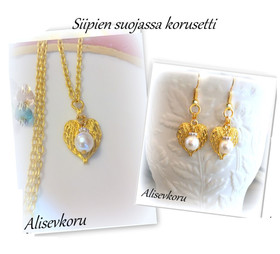 4415 Alise Design Siipien suojassa korusetti kulta