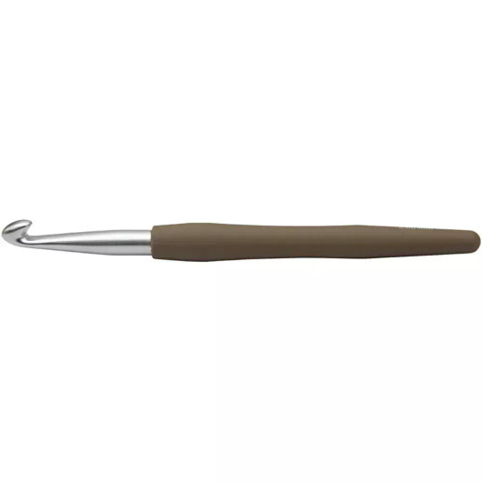 Virkkuukoukku, nro 8, Pit. 14,5cm, ruskea