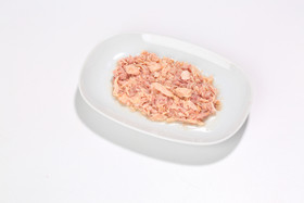 HFC Natural cat, tonnikala, kana & kinkku, 24x70g, á 1,33€