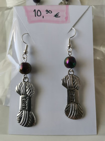 Korvikset Lankavyyhti helmellä, Willamagia