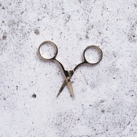 Goldmarie sakset, Addi