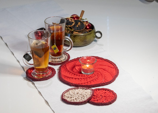 Neulotut lasinaluset