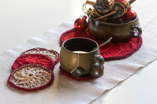 Neulotut lasinaluset