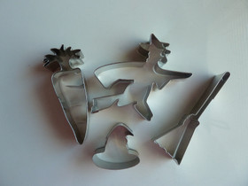 Halloween muottisetti Noita,Porkkana,Hattu ja Luuta